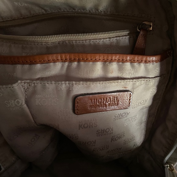 MK BACKPACK - Picture 6 of 6